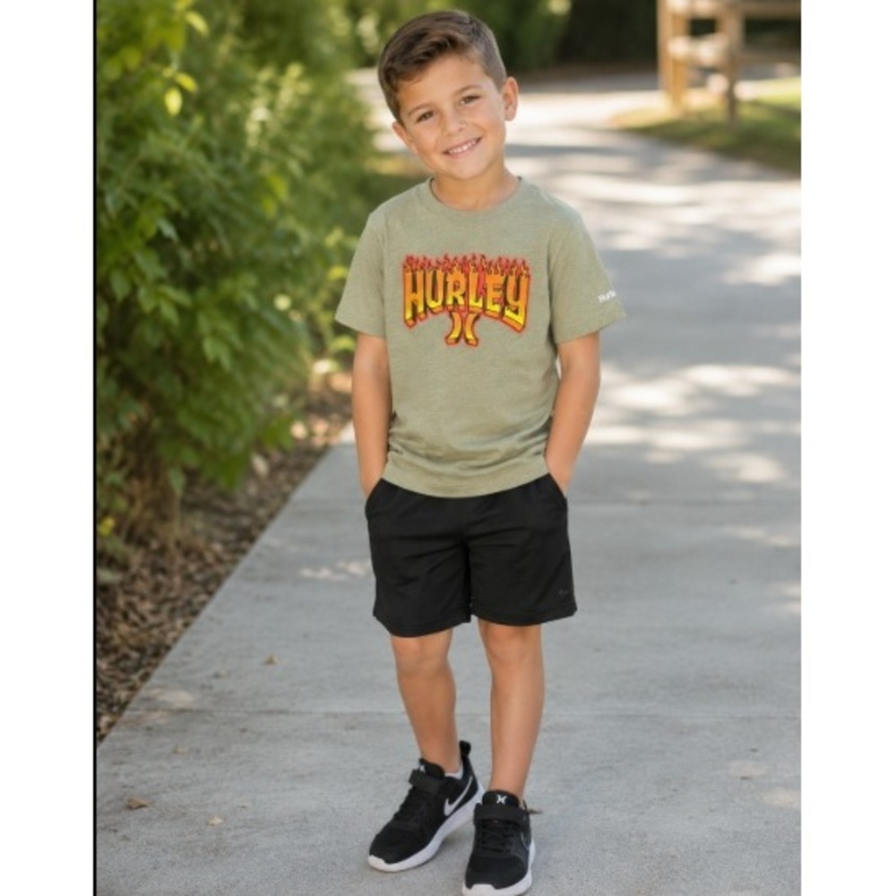 Hurley Graphic T-Shirt and Shorts Set Boys Size 6 Green Black Surf Streetwear